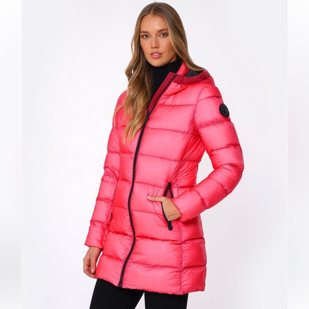 Moose knuckles long  down pink parka . New with tags